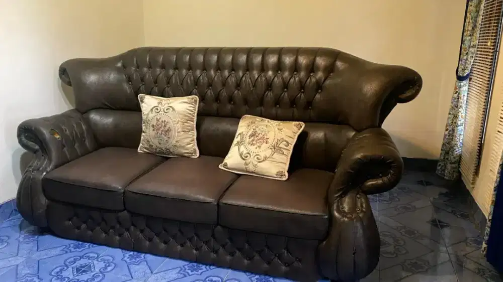 Sofa clasic brown
