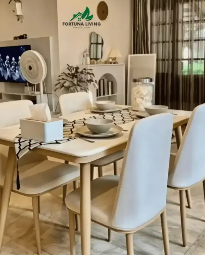 MEJA MAKAN 4 KURSI