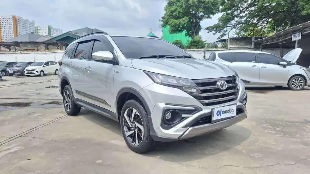 DP MURAH Toyota Rush 1.5 GR Sport Bensin-AT 2023  C4KGT