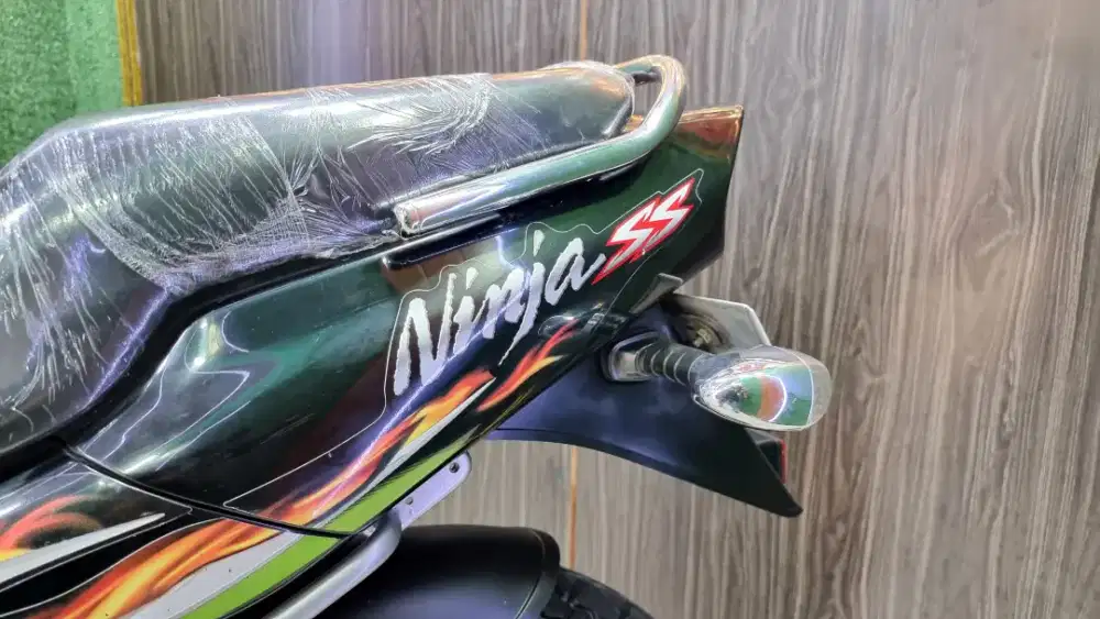UD ENY MOTOR - Kawasaki Ninja SS thn 2009 istimewa