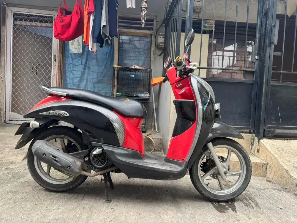 Honda scoopy karbu thun 2012 mesin halus jozz siap gas gan.