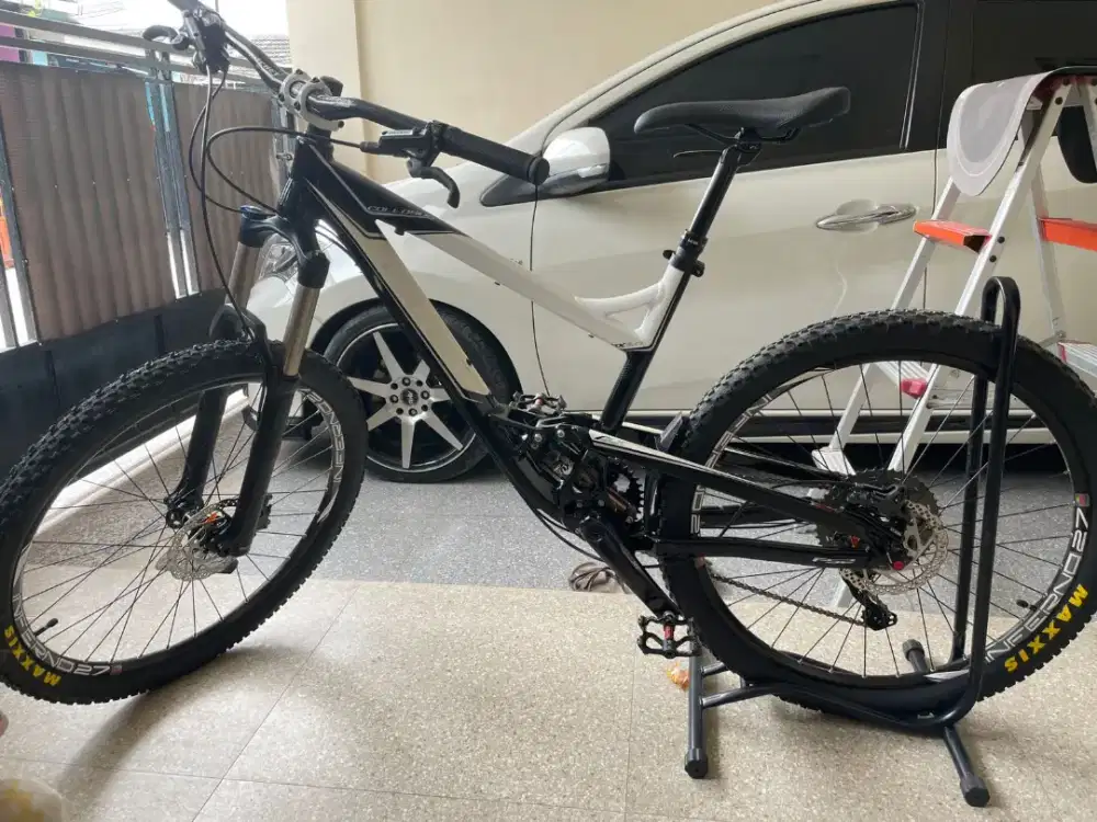 SEPEDA FRAME POLYGON UK 27