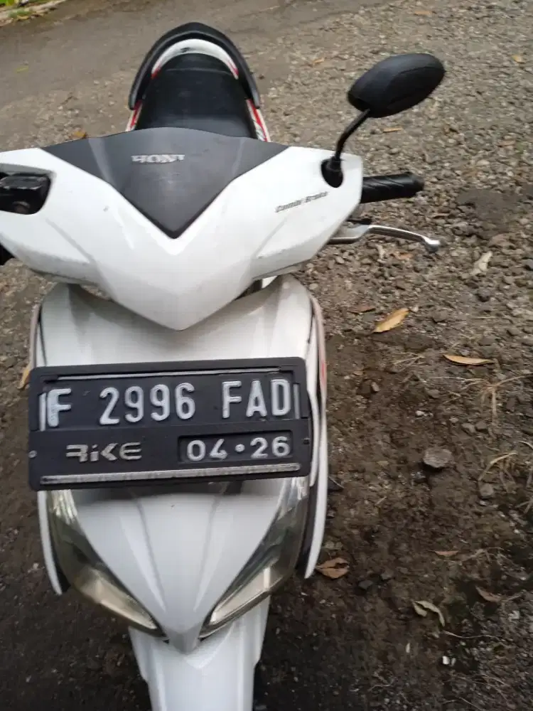 Honda Vario 110 PGM-FI Mesin bagus Cat original Plat F Bogor Kabupaten