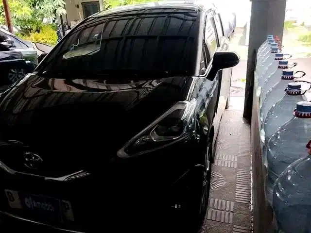 DP RENDAH Toyota Sienta 1.5 Q Bensin-AT 2019 ZKP