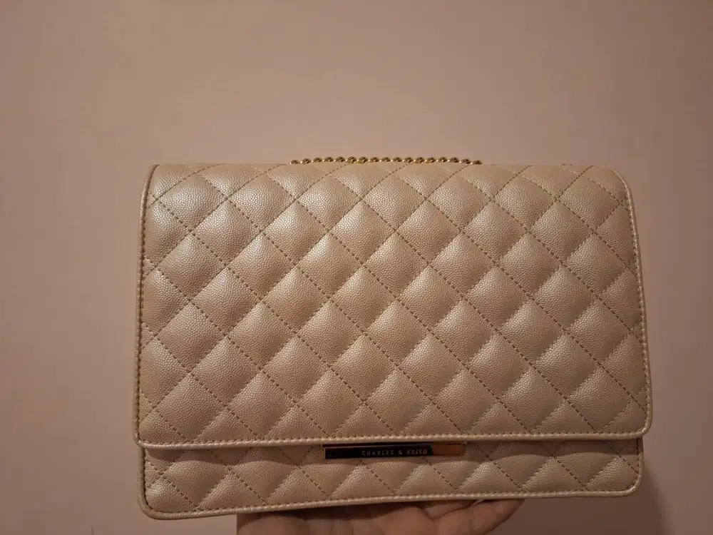 Dijual Tas Charles and Keith (ORI)