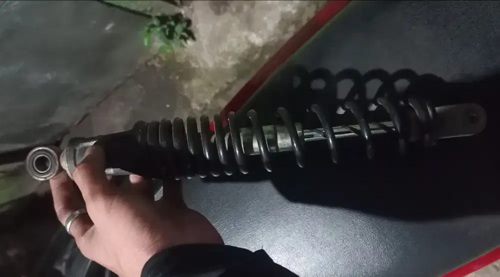 Shockbreaker belakang matic original