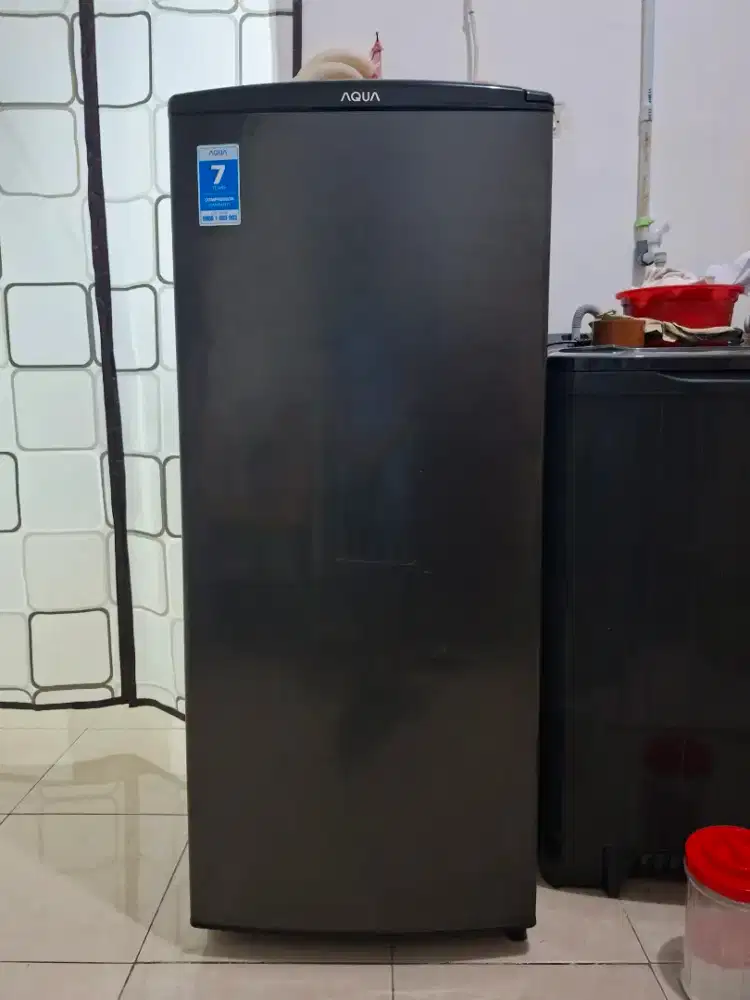 Jual kulkas freezer aqua