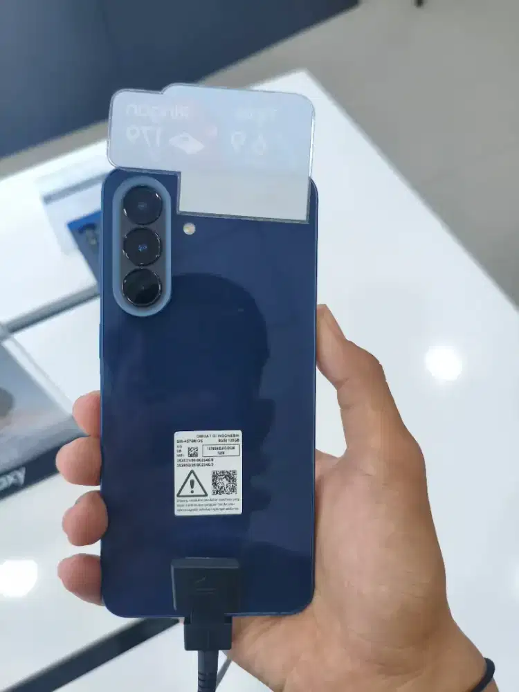 SAMSUNG GALAXY A57