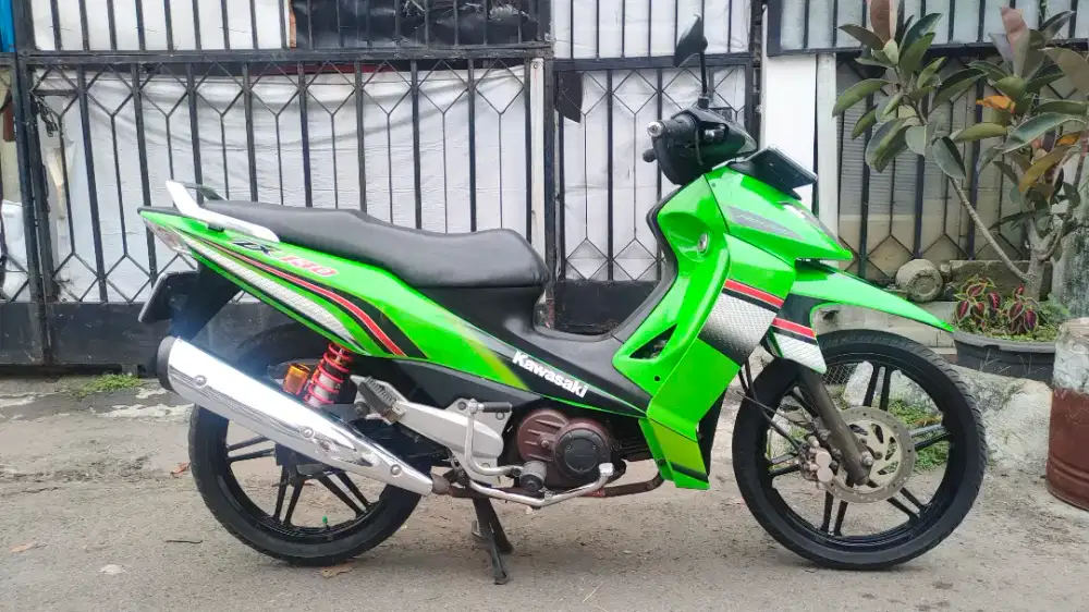 Kawasaki zx 130