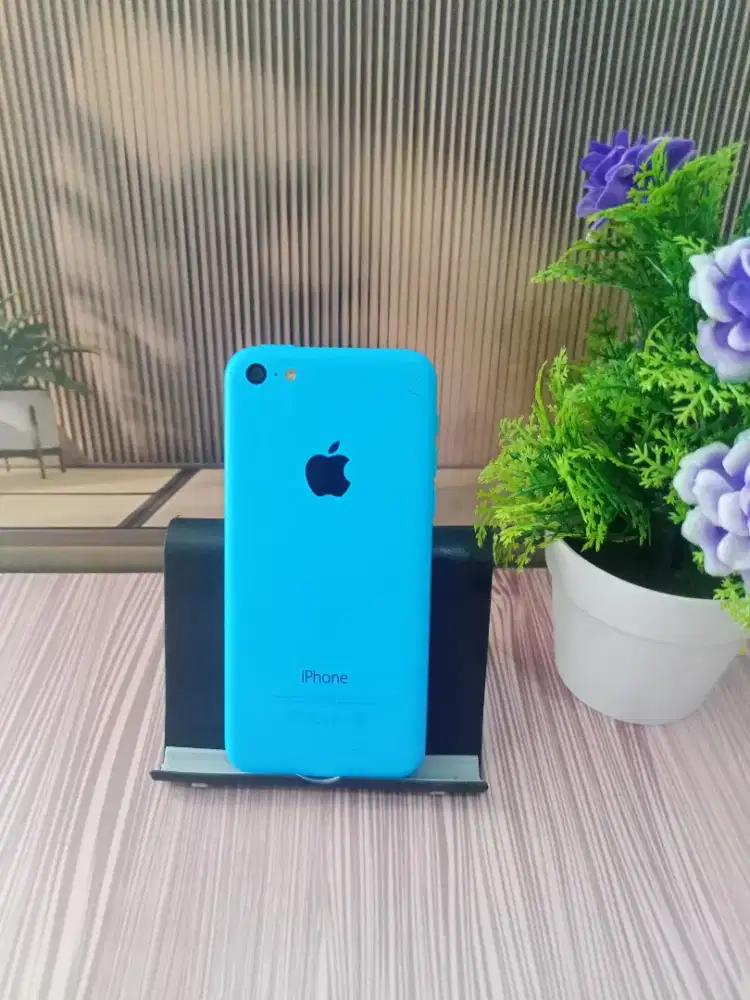 Iphone 5c kapasitas 8 gb