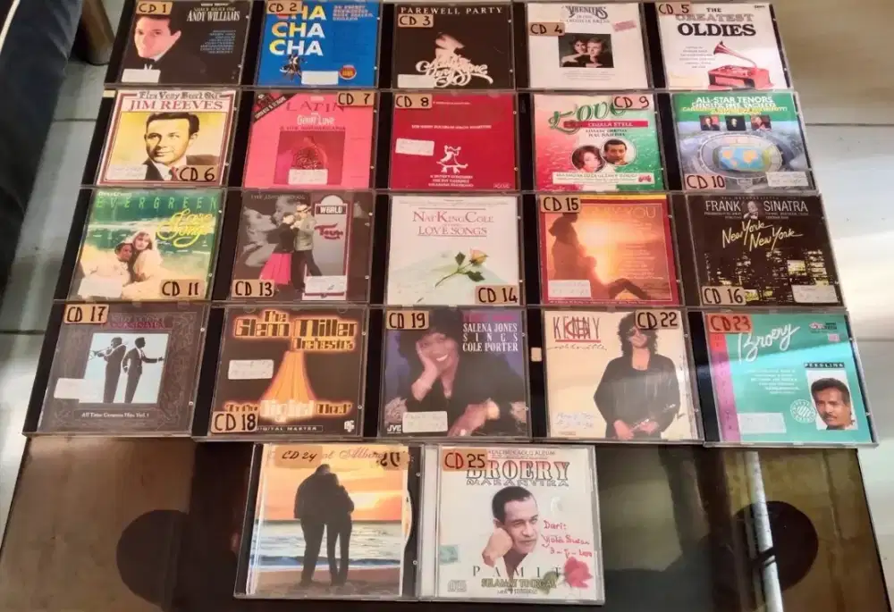 Jual Borongan 22 CD Klasik dan Old song Original!