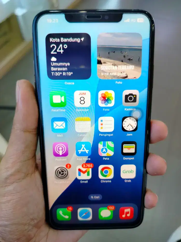 Jual iPhone xs max 64GB