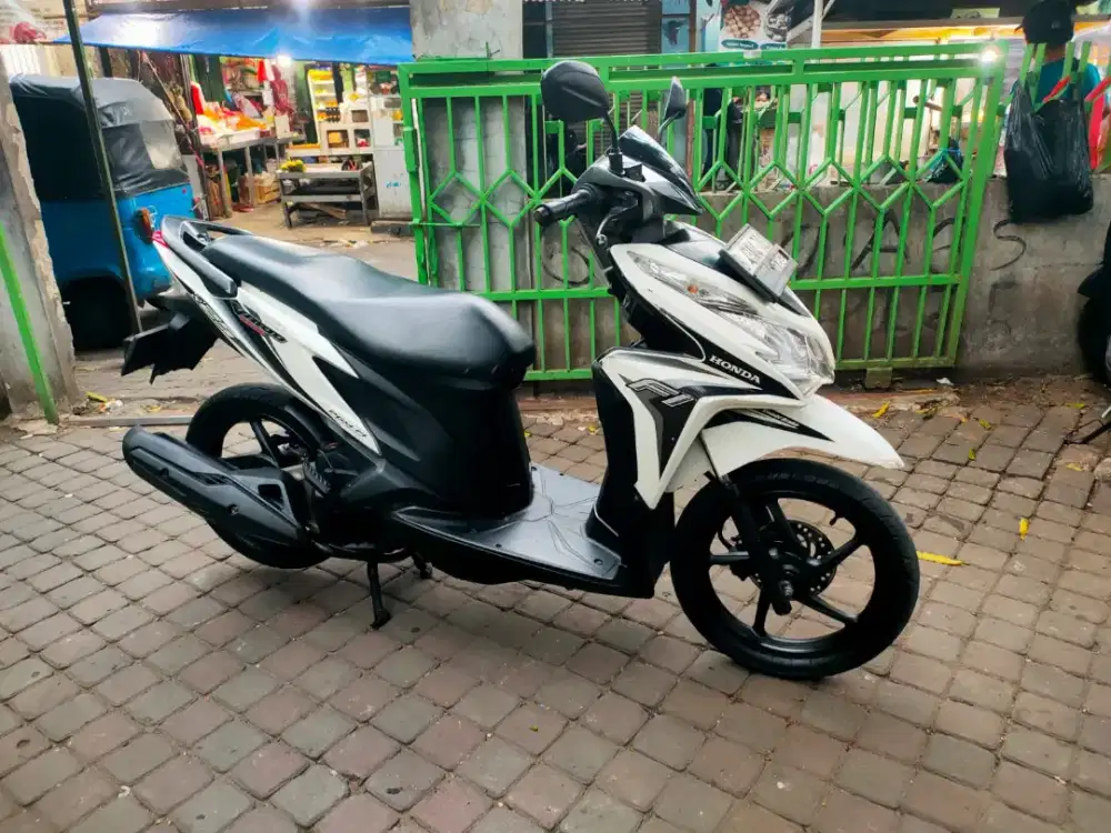 Honda Vario KZR 125cc PGM-FI Tahun 2014