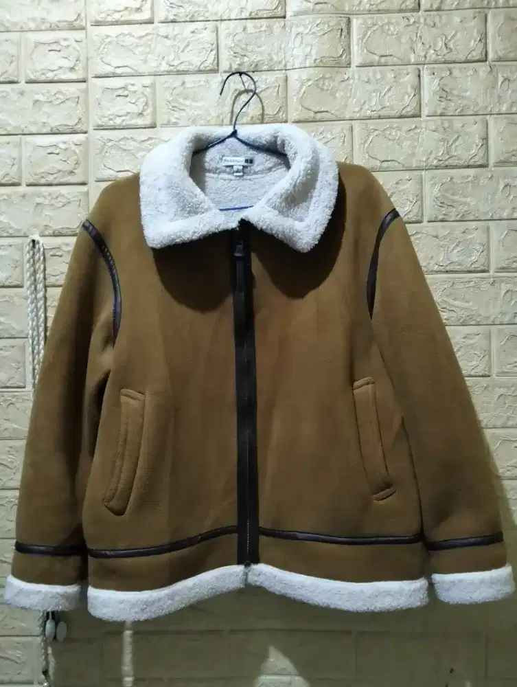 Jw Anderson x Uniqlo shearling jacket