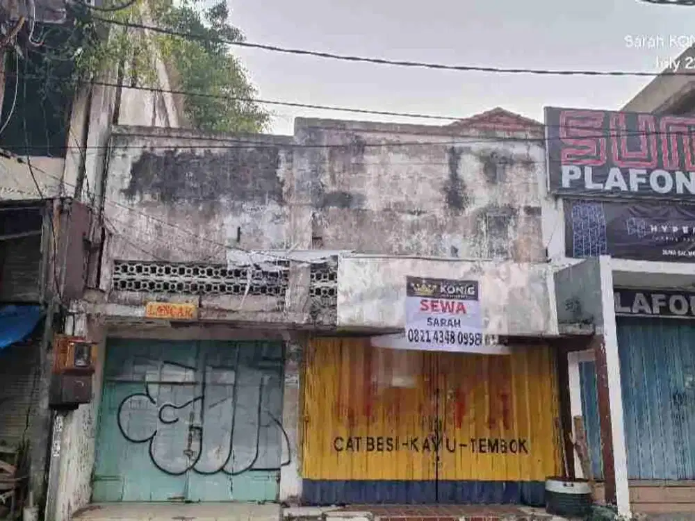 Surabaya kota. Gudang Baliwerti, alon alon contong