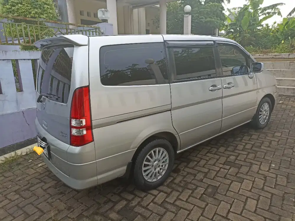 Nissan Serena HWS AT