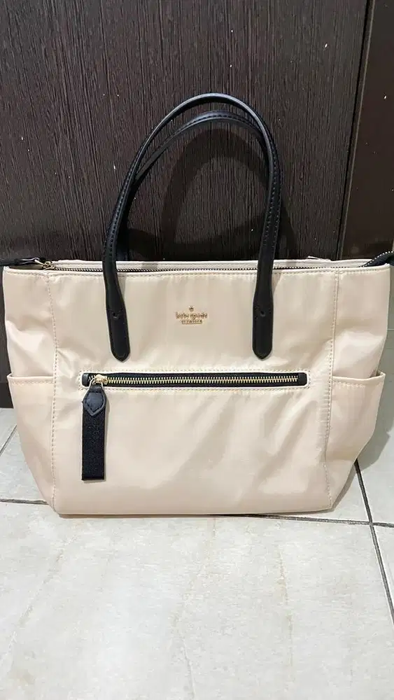 Katespade nylon chelsea warm beige