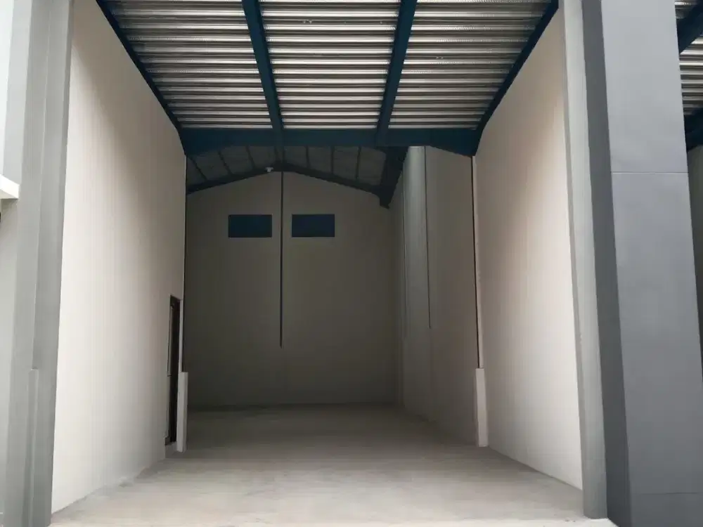 DISEWAKAN GUDANG BARU 270M2 DEKAT BANDARA SOEKARNO HATTA