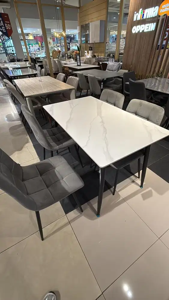 SET MEJA MAKAN BISA DI CICIL