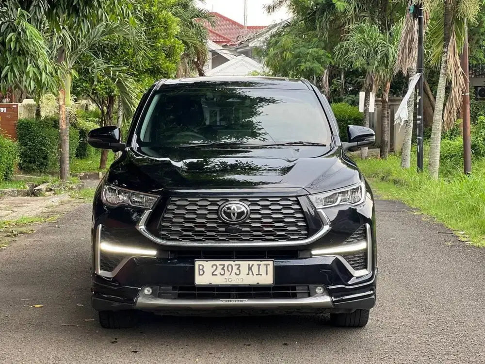 Kijang innova Zenix Q HV modelista TSS 2023 AT