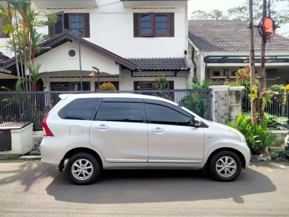 Toyota Avanza 2012 G matic