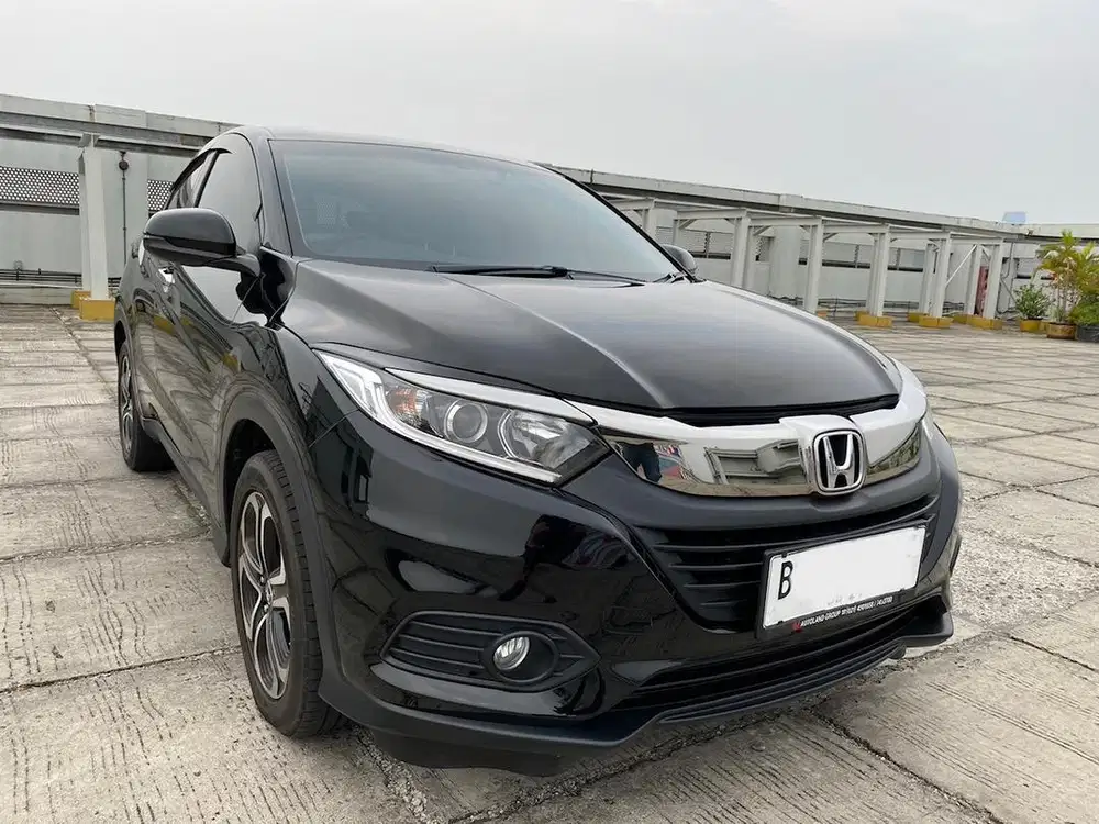 HRV Facelift Km70rb Honda 1.5 E Matic AT Hitam 2018 Model 2019 SE Plus