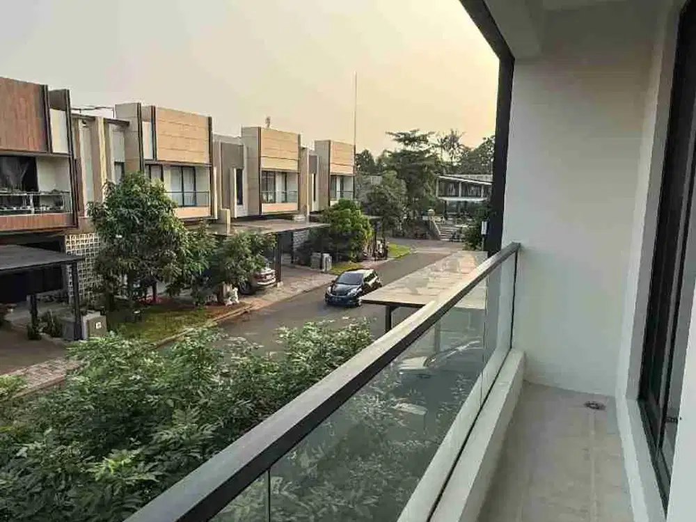 Ready Huni! Rumah Carson GS Semi Furnished, Dekat Lifestyle & Fasilitas Lengkap