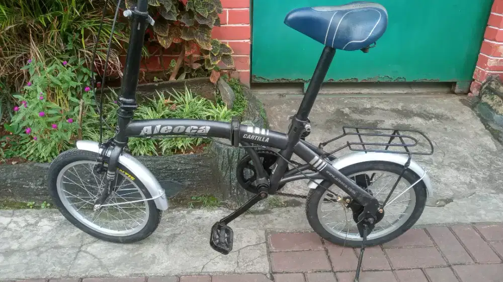 Sepeda lipat merk aleoca ukuran 16in single speed