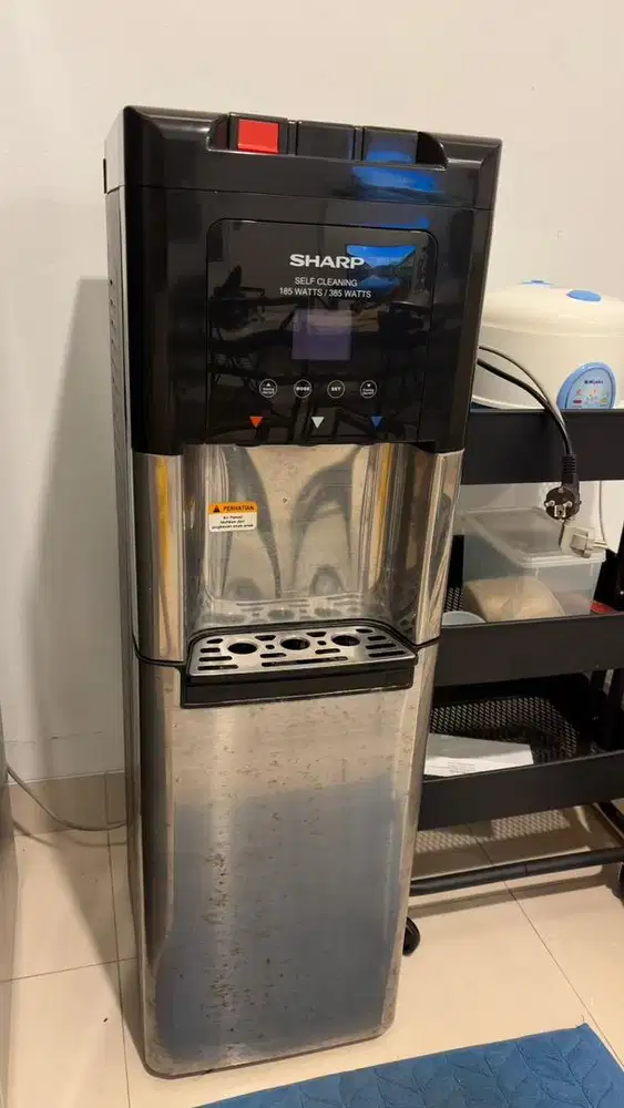 Dispenser sharp