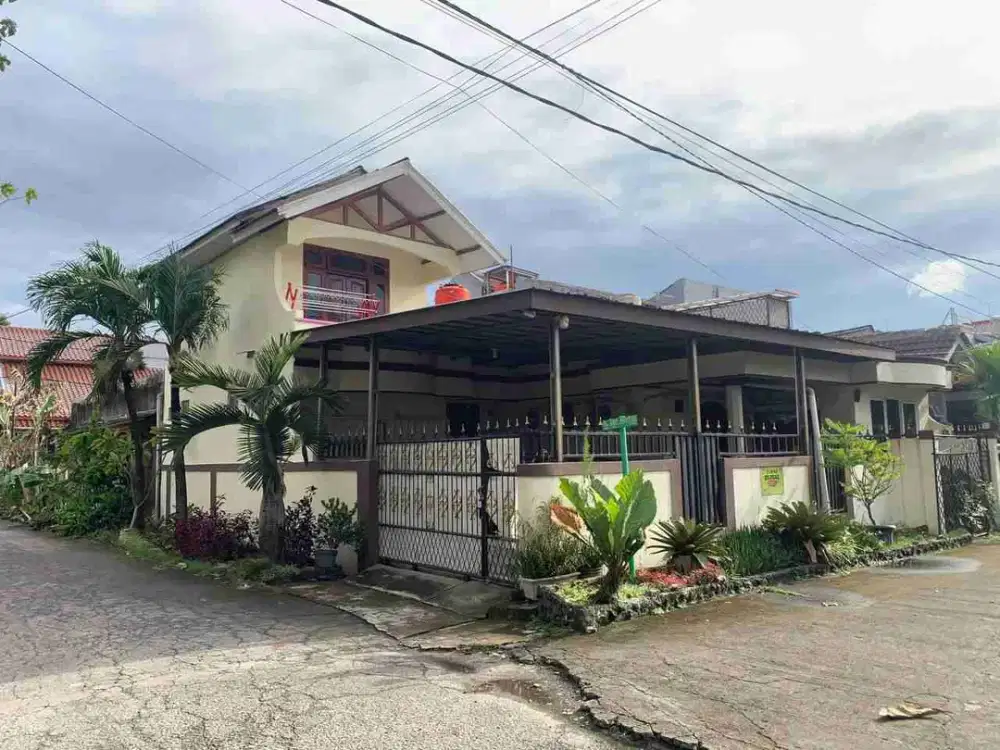 LUAS 153, MURAH HOOK !! Rumah Tytyan Kencana Dekat Summarecon Bekasi