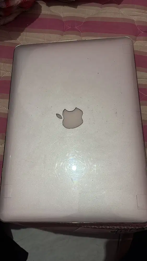 Macbook air 13'm 2013 MD760 intel core ram 4 GB SSD 128 GB