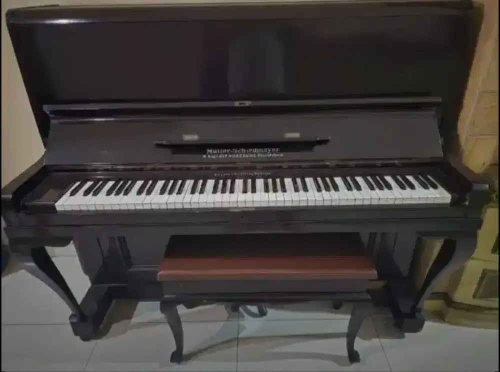 Jual murah piano muller shiedmayer kondisi normal bs cek,8,3jt bs nego