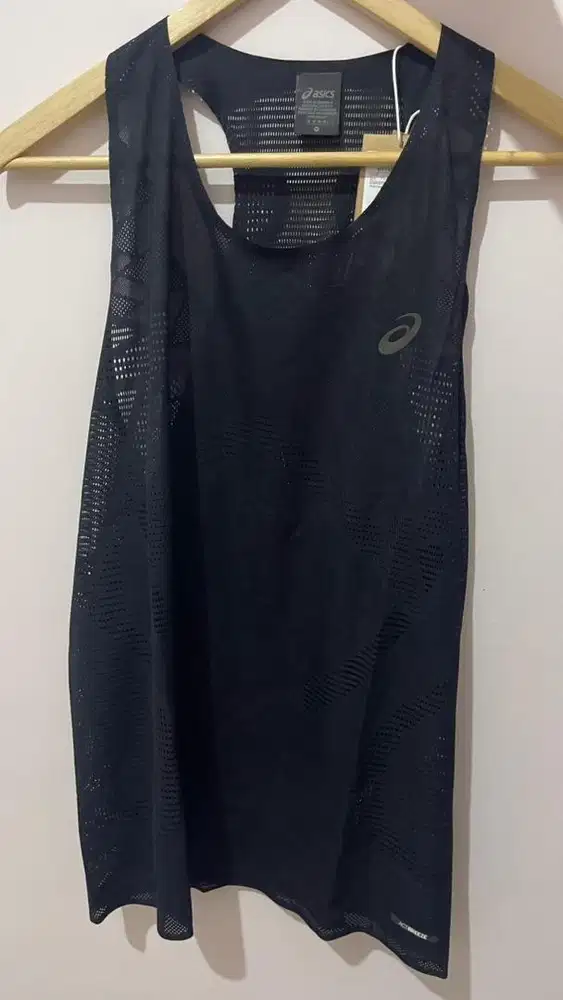 ASICS Men Metarun Singlet size L