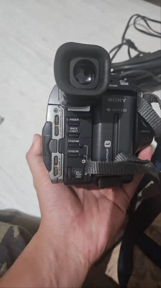 Handycam Sony NP-f330