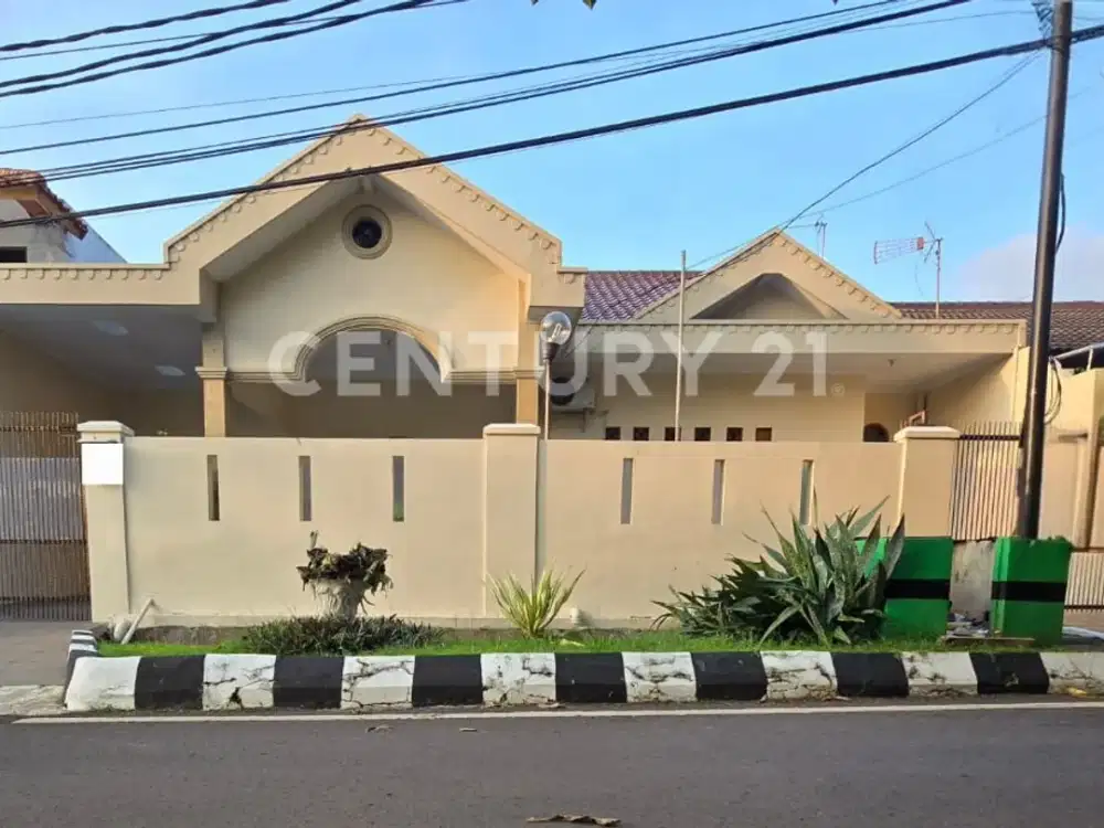 RUMAH AMAN NYAMAN ASRI STRATEGIS DI PONDOK KELAPA JAKARTA TIMUR