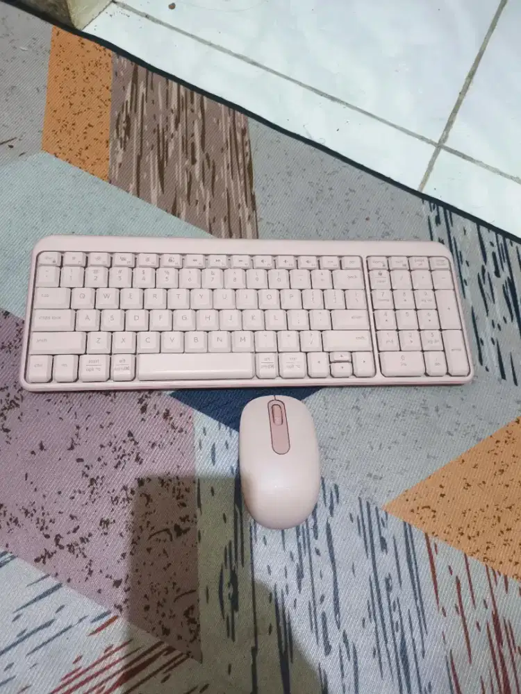 Logitech Keyboard dan Mouse
