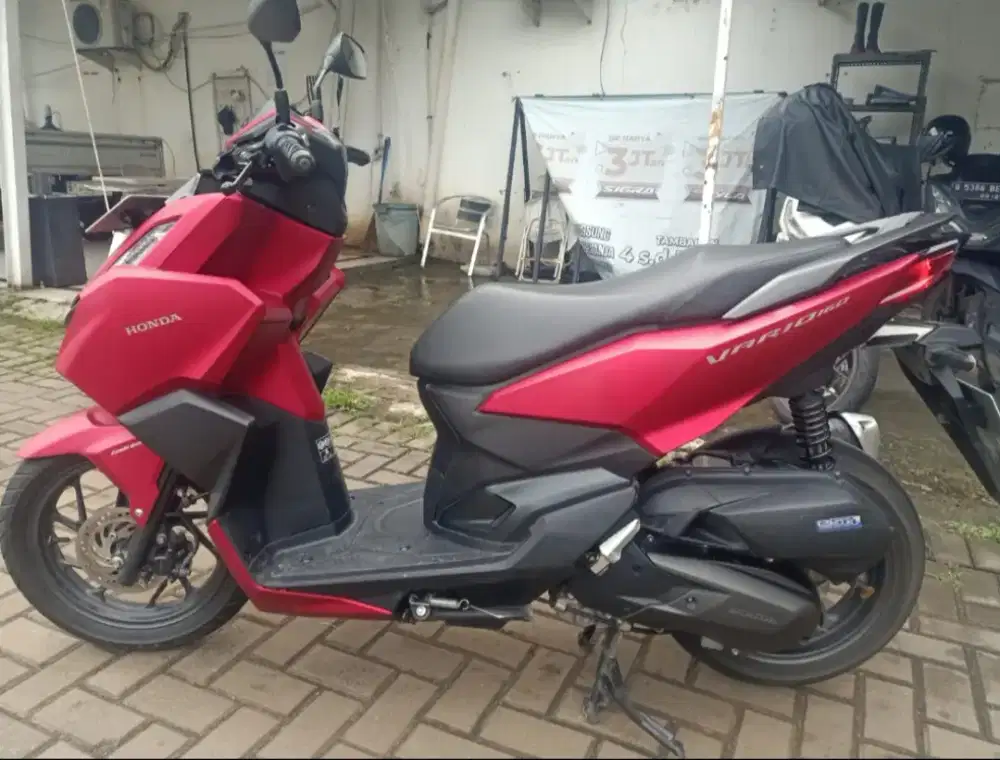 VARIO 160 CBS Tahun 2023