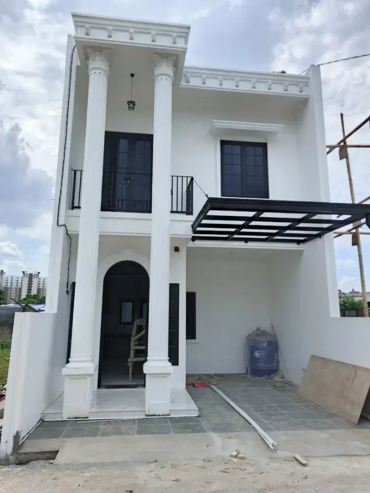Rumah 2 Lantai Lokasi Premium di Raya Ciracas Jakarta Timur