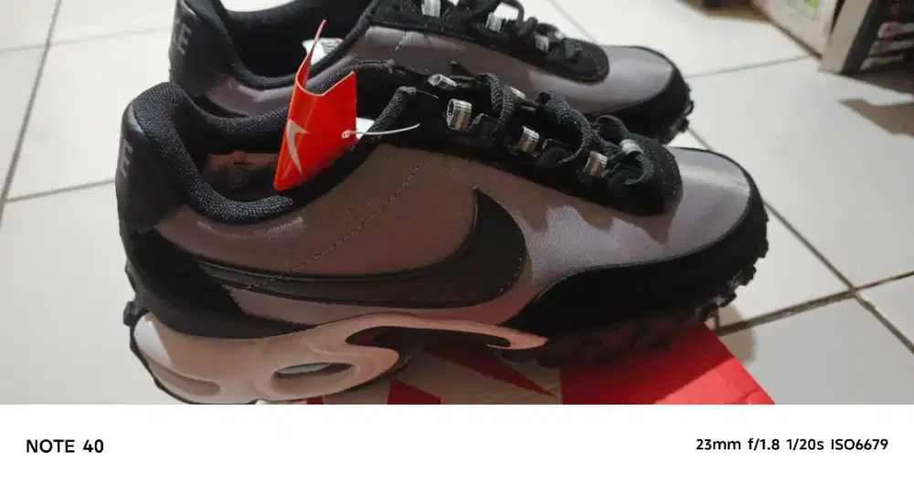 Sepatu runing Nike