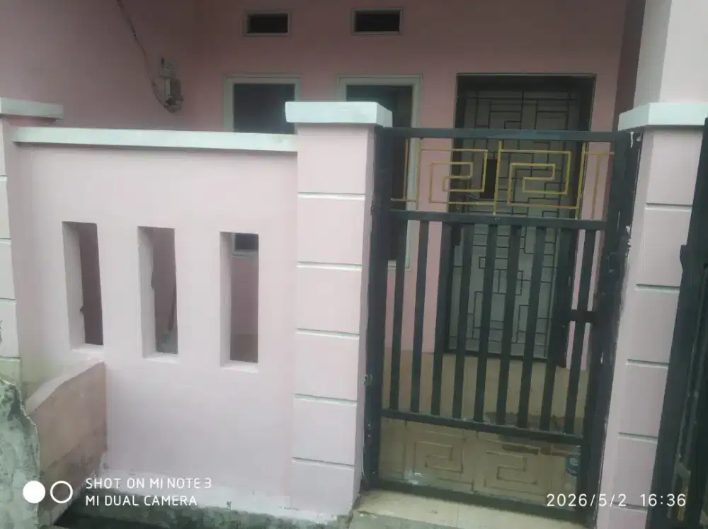 Disewakan rumah per tahun