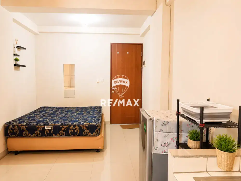 DISEWAKAN APARTEMEN OAK TOWER B – PULO GADUNG Cozy Studio Living di Lantai Tinggi