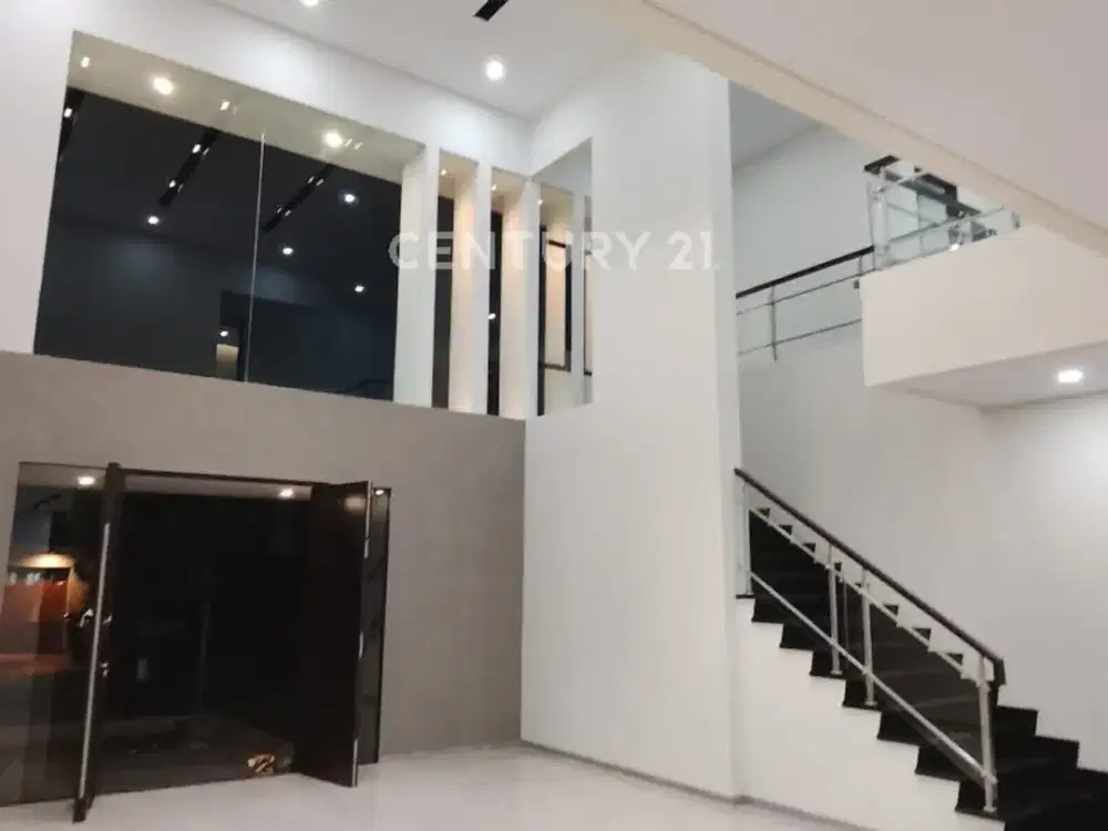 Dijual Rumah Lux Baru SINGGASANA PRADANA