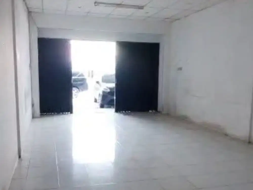 MURAH !! Ruko 3 Lantai Disewakan di Duta Harapan Samping Summarecon Bekasi