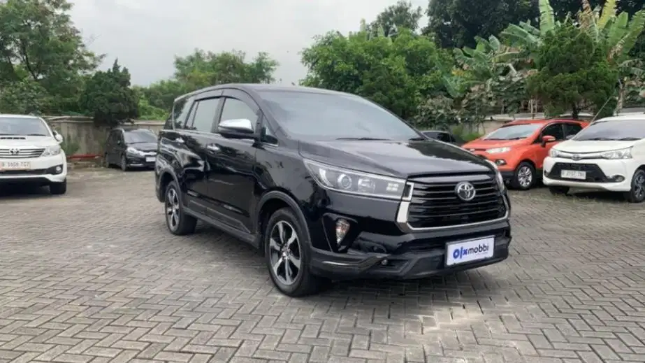 DP MURAH Toyota Kijang Innova 2.4 Venturer Solar-AT 2022  CHFVB