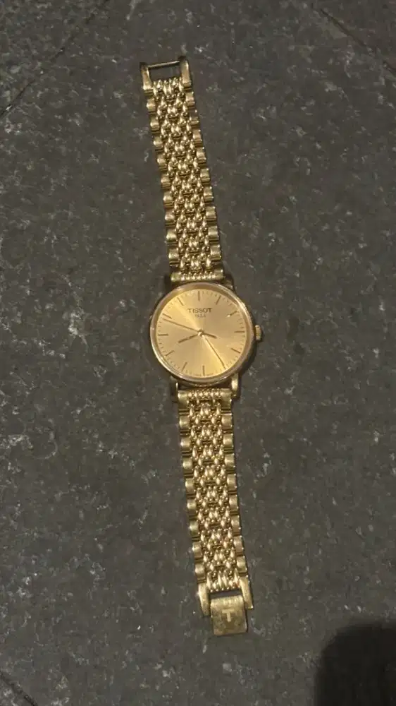 Tissot 1853 Powermatic 80
Gold