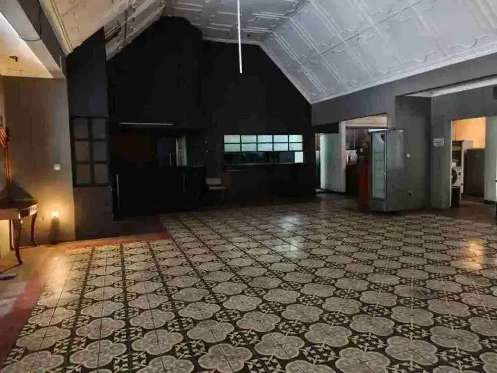 Rumah Komersial di Bandung kota ex-CAFE di kawasan Premium Dago dkat Sheraton & Jayakarta