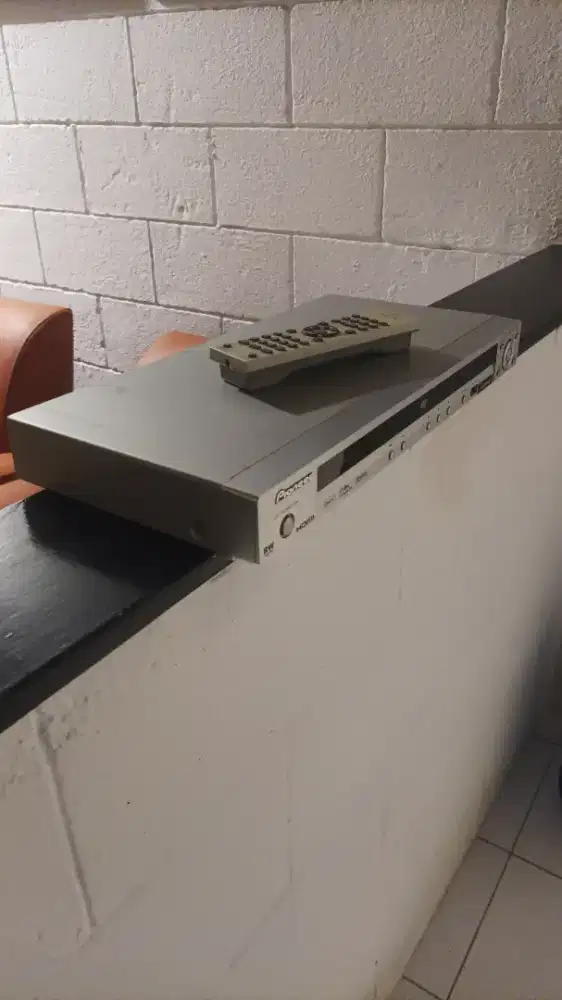 DVD player Pioneer type DV 410V