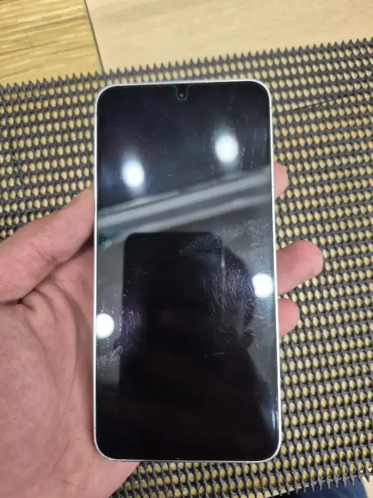 Samsunv galaxy S24 256GB