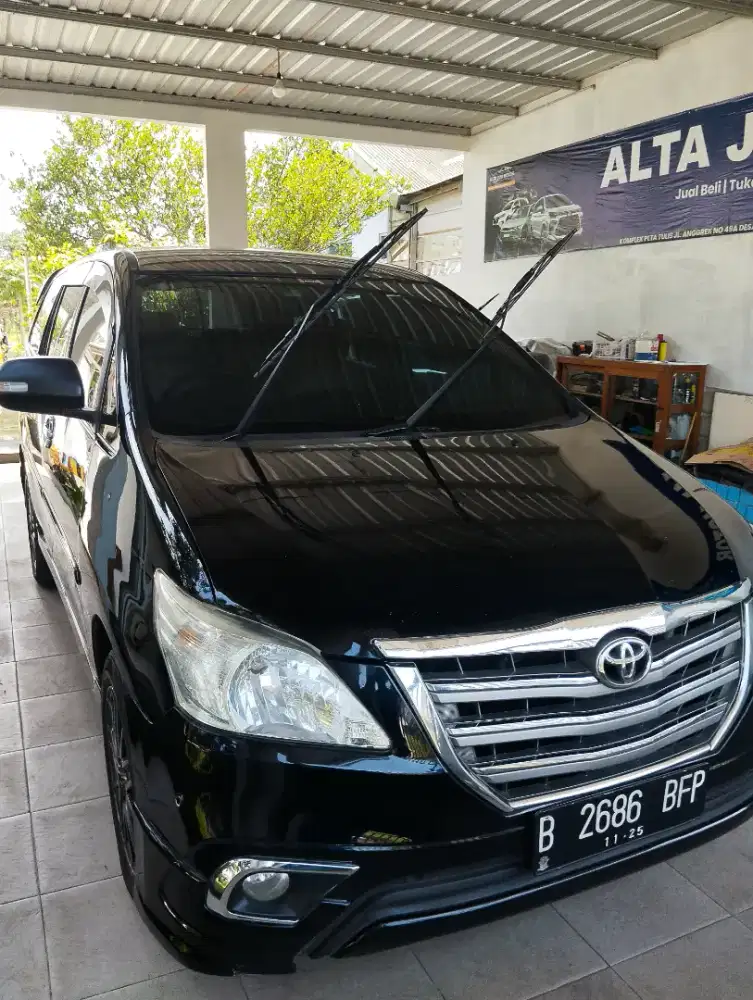 Inova v luxury manual bensin 2015