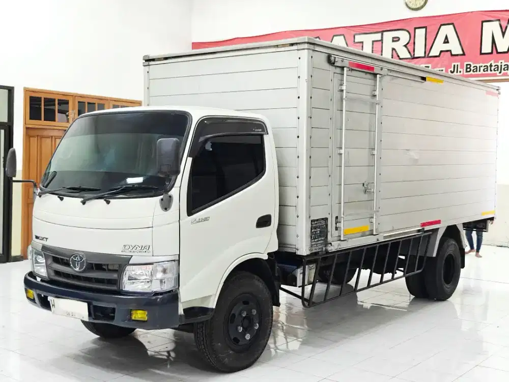 Truk Dyna 130XT 6 Roda Double Box Alminium Jumbo Turbo 4.0 Diesel Hino